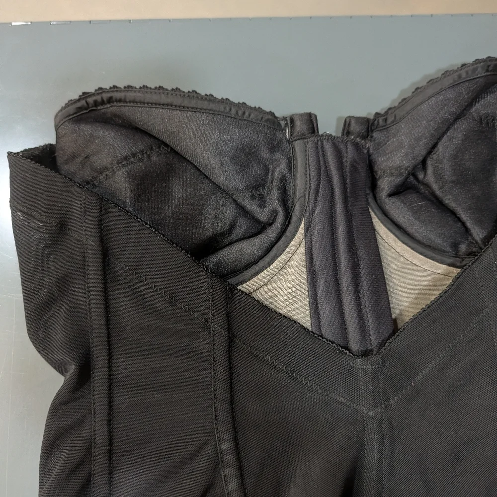 Adonna hook zip